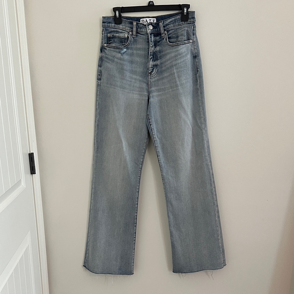 Daze wide leg raw hem women’s jeans size 28